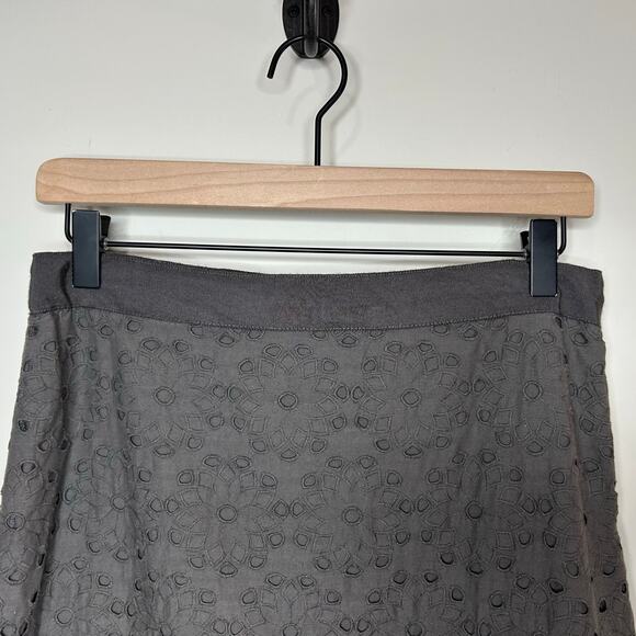 J.Crew Factory Gray Floral Eyelet Skirt Size 0 - Picture 2 of 7